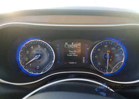 2020 Chrysler Voyager Lxi из США, поврежденный, VIN 2C4RC1DG0LR181719